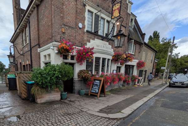 fuller's bell and crown